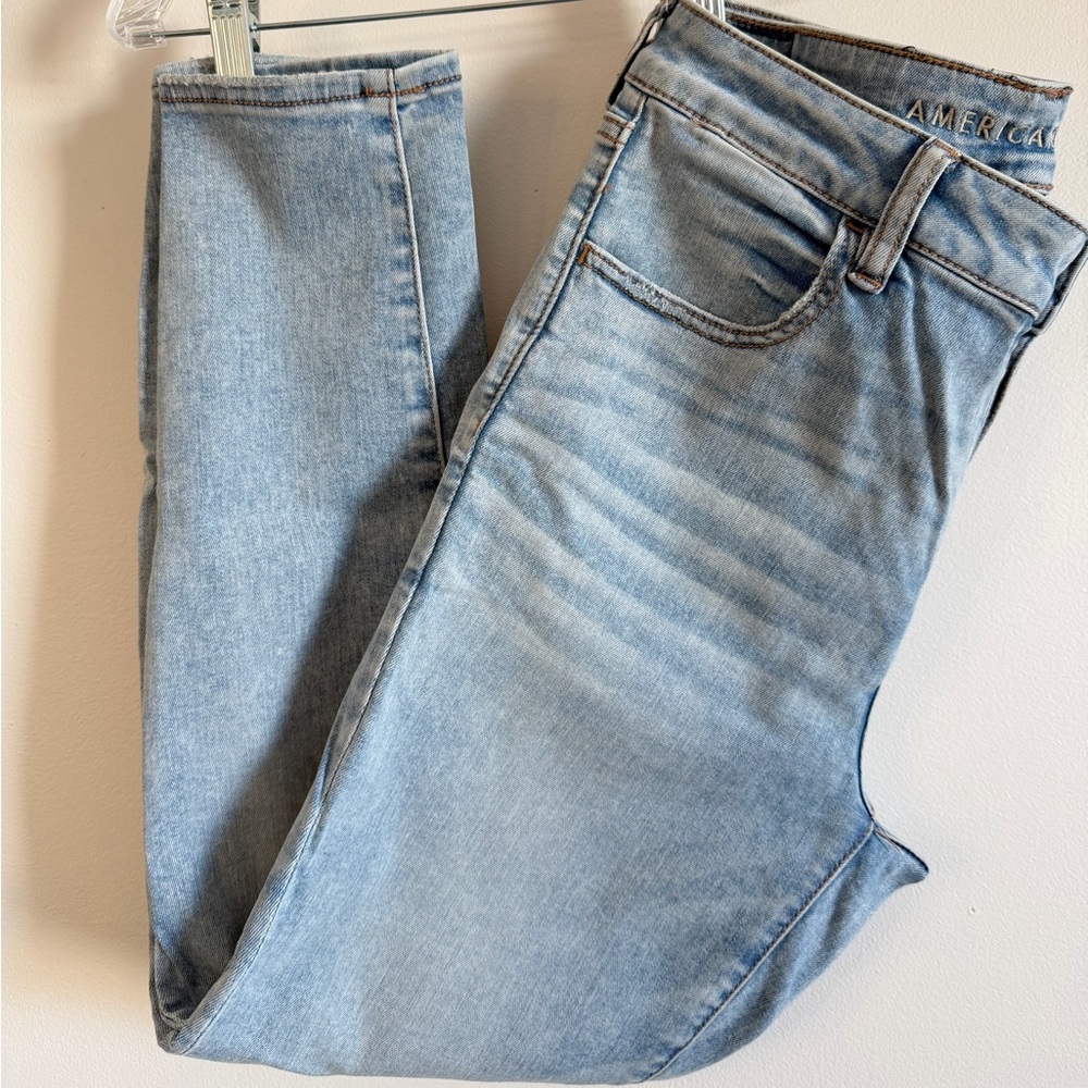 American Eagle Outfitters Light Blue Skinny Jeans